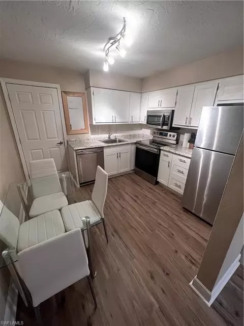 4205 Rose Ave, Naples, FL 34112 photo 2