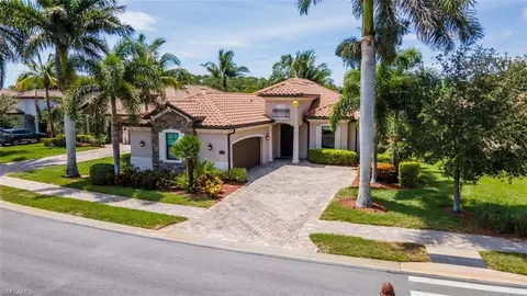 9271 Veneto Pl #21, Naples, FL 34113
