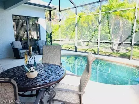 1374 Serrano Cir, Naples, FL 34105 photo 36