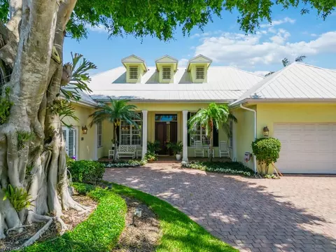 505 Harbour Dr, Naples, FL 34103 photo 2