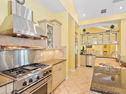 505 Harbour Dr, Naples, FL 34103 photo 6