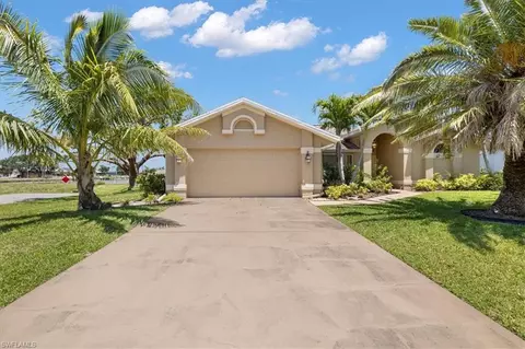 1107 SE 1st Ter, Cape Coral, FL 33990