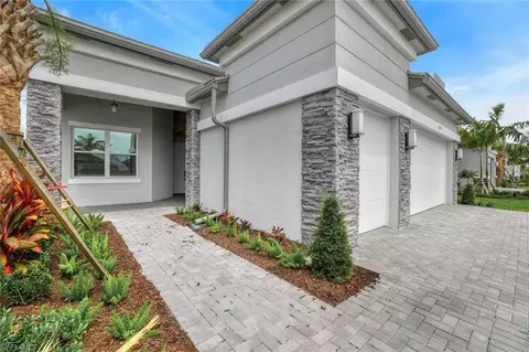 12267 Bonnet Dr, Naples, FL 34120 photo 2