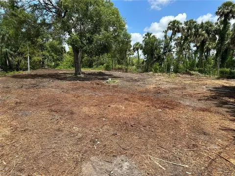 8581 Ortiz Cir, Fort Myers, FL 33905