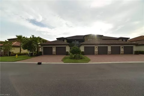 9373 Pocida Ct #201, Naples, FL 34119