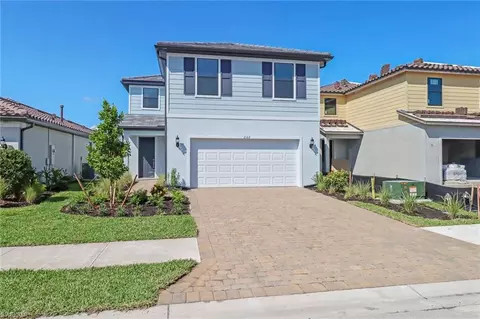 2167 Yellowfin Cir, Naples, FL 34114