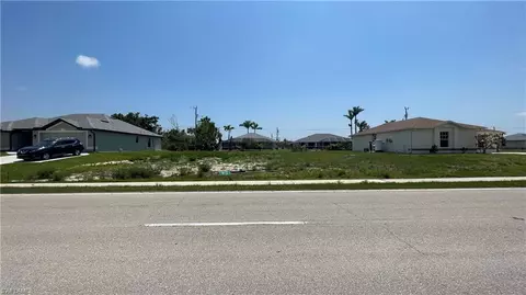 1702 Tropicana Pkwy W, Cape Coral, FL 33993