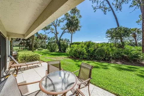 109 Clubhouse Ln #195, Naples, FL 34105