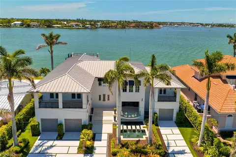 View/Area - 1960 Kingfish Rd, Naples, FL 34102 photo 1 of 2