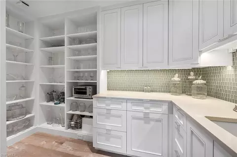 Kitchen - 1960 Kingfish Rd, Naples, FL 34102 photo 3 of 3