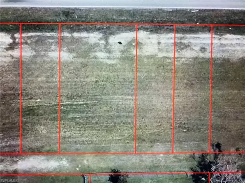 218-220 Diplomat Pkwy W, Cape Coral, FL 33993