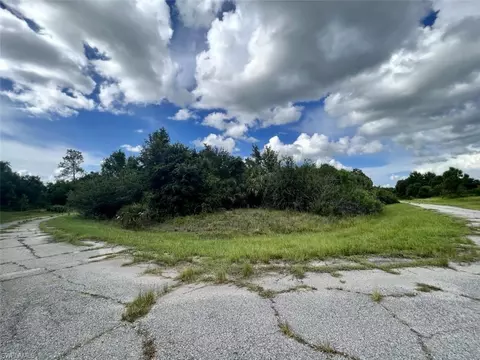 Oakhill Rd, North Port, FL 34288