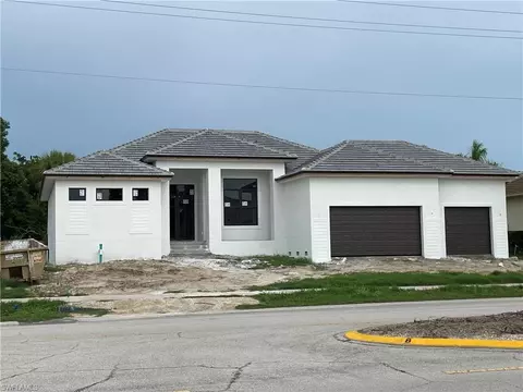 423 S Barfield Dr, Marco Island, FL 34145