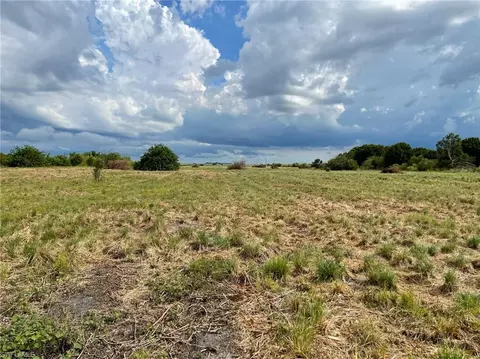 4 Th Rd, Labelle, FL 33935 photo 3