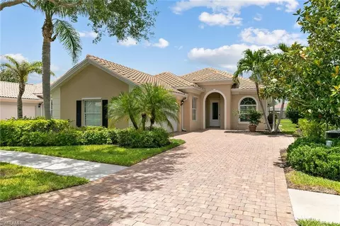 7691 Hernando Ct, Naples, FL 34114