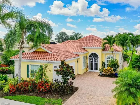 7604 Garibaldi Ct, Naples, FL 34114