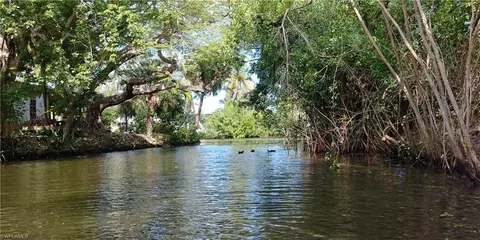 3300 Canal St, Naples, FL 34112