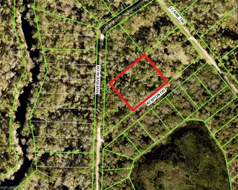7153 Kenyon Dr, Webster, FL 33597 photo 4