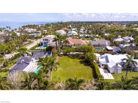 130 Shell Aly, Naples, FL 34102 photo 3