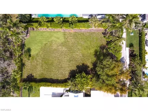 130 Shell Aly, Naples, FL 34102 photo 4