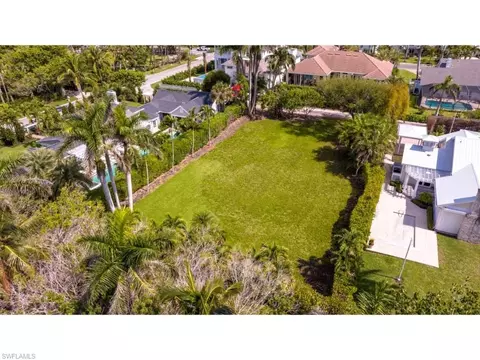 130 Shell Aly, Naples, FL 34102 photo 6
