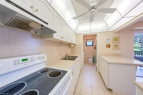 788 Park Shore Dr #E28, Naples, FL 34103 photo 13