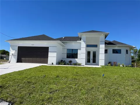 524 Lillon Ave S, Lehigh Acres, FL 33974