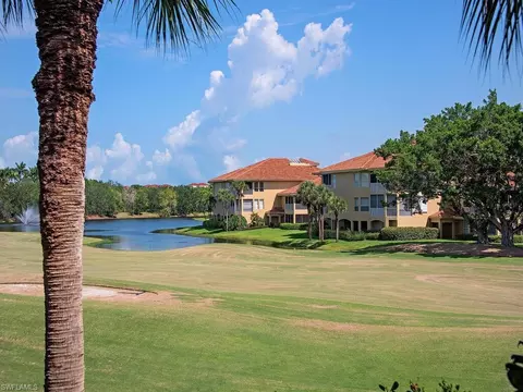 2355 Mont Claire Dr #201, Naples, FL 34109