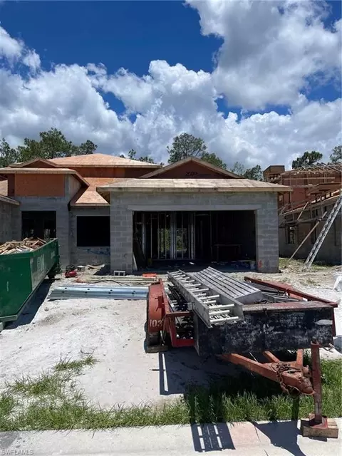 14588 Kingfisher Loop, Naples, FL 34120