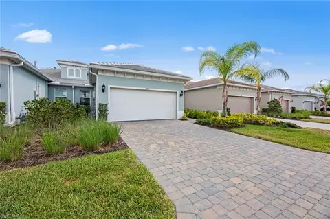 10743 Manatee Key Ln, Estero, FL 33928 photo 3
