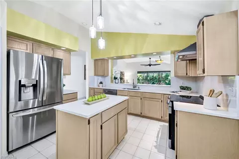 2811 Aintree Ln #E204, Naples, FL 34112 photo 12