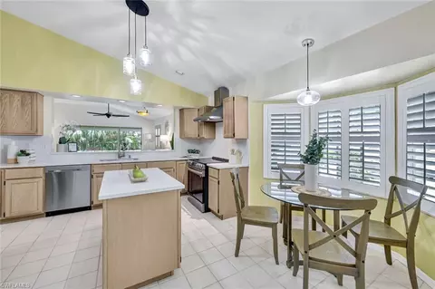 2811 Aintree Ln #E204, Naples, FL 34112 photo 14