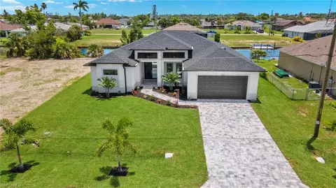 613 SW 11th Ct, Cape Coral, FL 33991