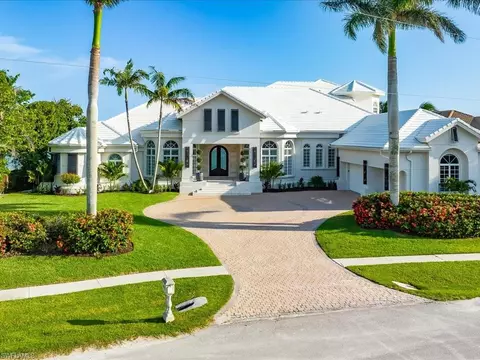1599 S Barfield Ct, Marco Island, FL 34145
