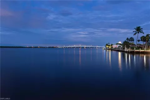 986 Sundrop Ct, Marco Island, FL 34145