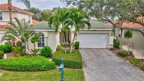 14504 Sterling Oaks Dr, Naples, FL 34110