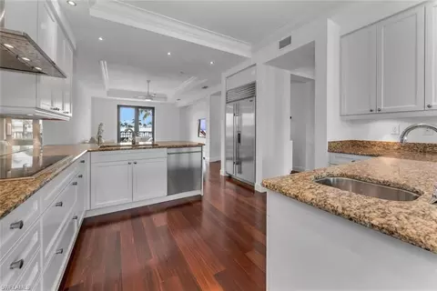 1530 5th Ave S #C-208, Naples, FL 34102 photo 9