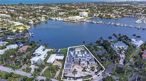 959 17th Ave S, Naples, FL 34102