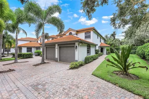 515 Laguna Royale Blvd #102, Naples, FL 34119