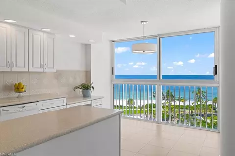 4041 Gulf Shore Blvd N #603, Naples, FL 34103