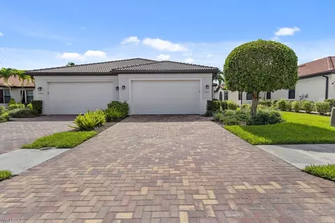 1506 Oceania Dr S, Naples, FL 34113