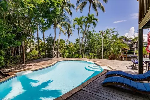 2631 Gulfview Dr, Naples, FL 34112 photo 8