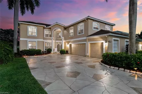 2074 Morning Sun Ln, Naples, FL 34119