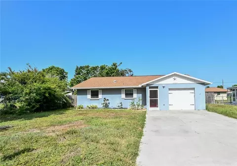 27680 Pierce Ave, Bonita Springs, FL 34135