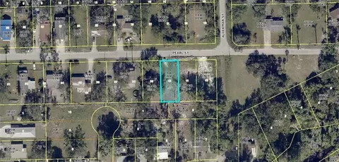 Pearl St, Fort Myers, FL 33916