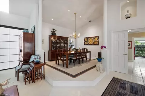 802 Tallow Tree Ct, Naples, FL 34108 photo 9