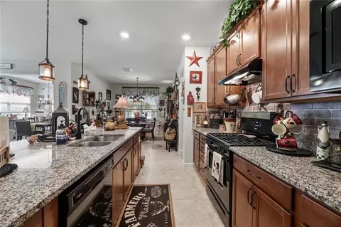10503 Jackson Square Dr, Estero, FL 33928 photo 7