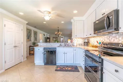 8717 Querce Ct, Naples, FL 34114 photo 23