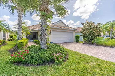 8717 Querce Ct, Naples, FL 34114 photo 4