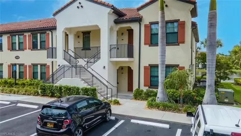 15106 Palmer Lake Cir #105, Naples, FL 34109